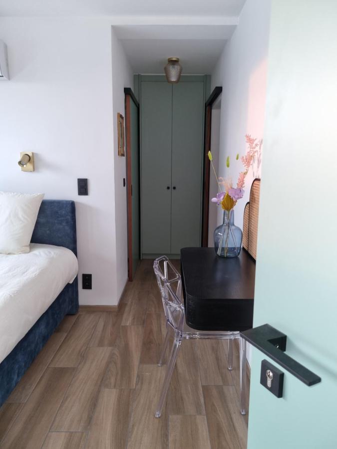 Cerf, Ouvre-Moi B&B Rochefort Exteriör bild